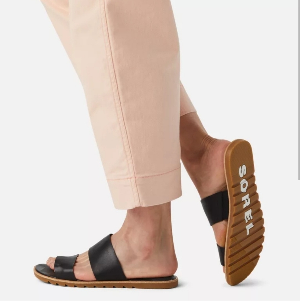 BNWT Sorel Women's Black Cushion Foot Flat Sandles